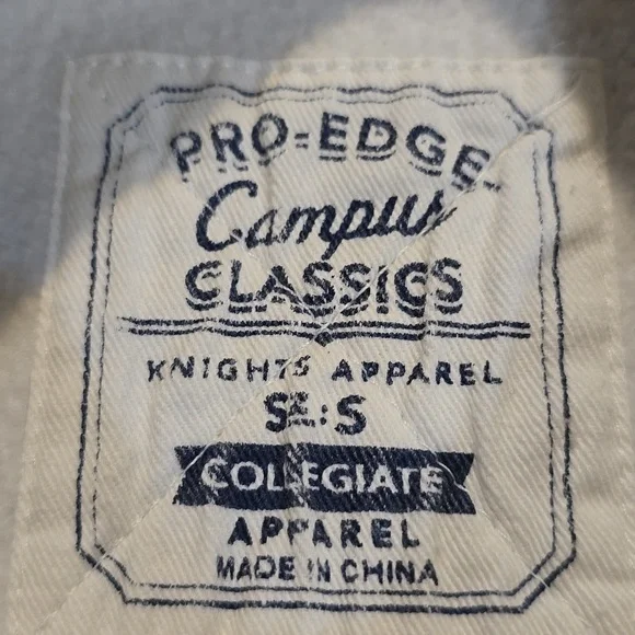 Louisville Cardinals Sweatshirt - Picture 3 of 6